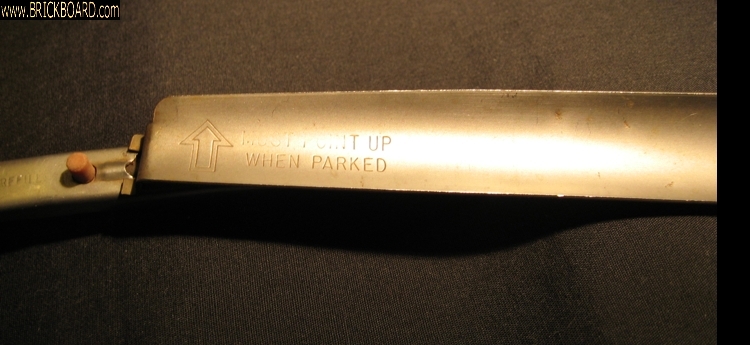 Volvo 140-160 -- Wiper fin #2